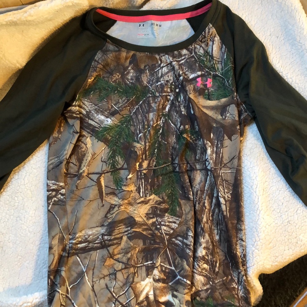 Underarmour shirt